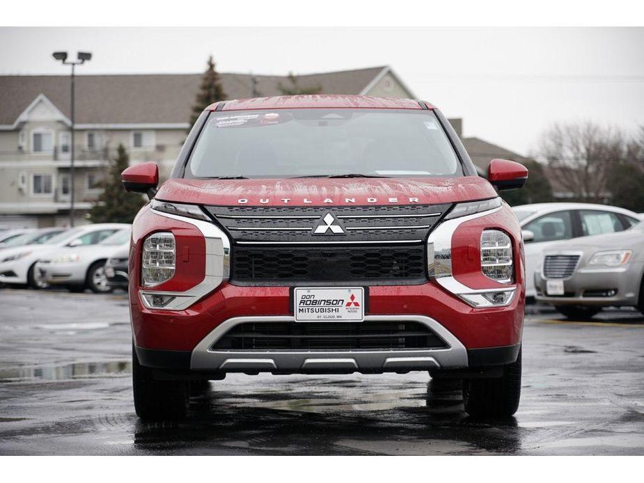 new 2024 Mitsubishi Outlander car, priced at $36,385