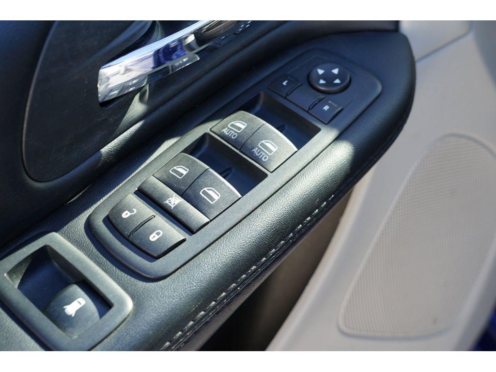 used 2020 Dodge Grand Caravan car, priced at $15,999