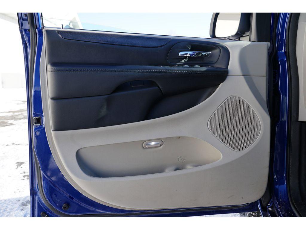 used 2020 Dodge Grand Caravan car, priced at $15,999