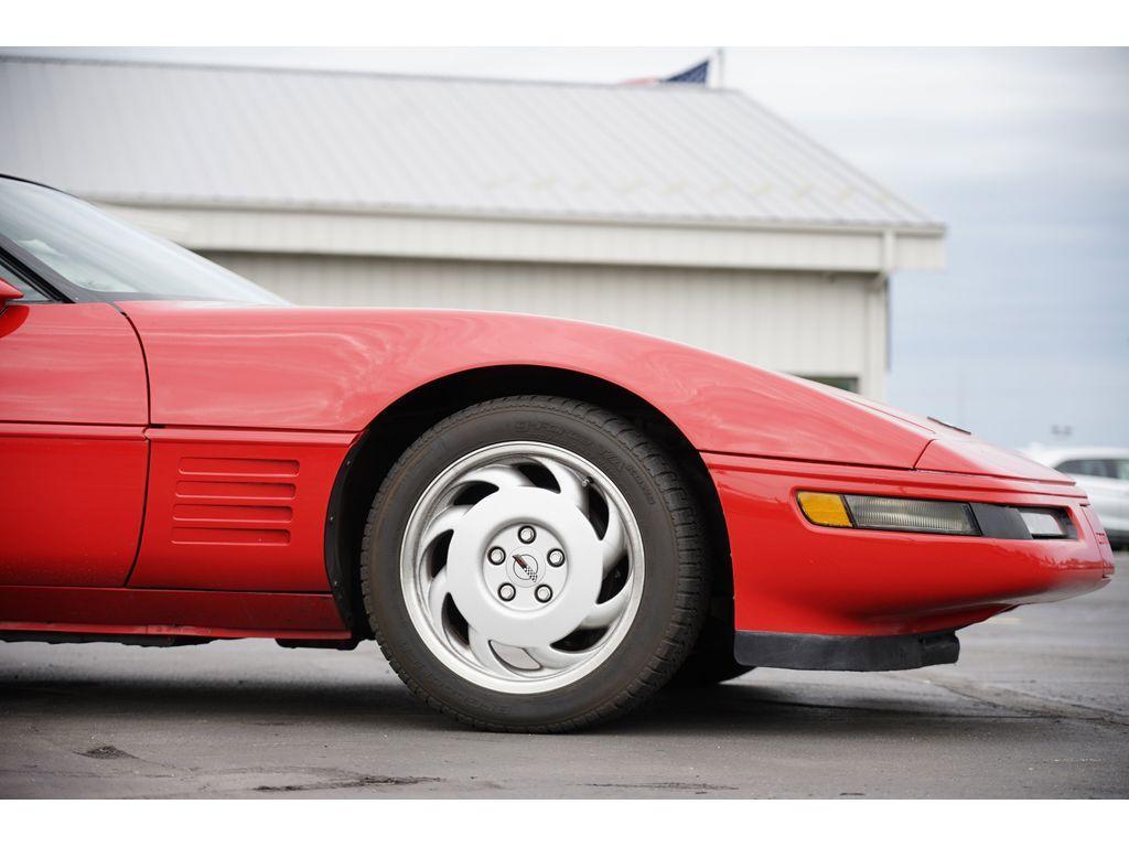 used 1992 Chevrolet Corvette car, priced at $13,999
