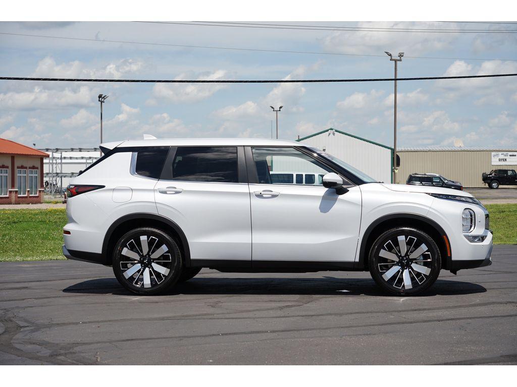 new 2025 Mitsubishi Outlander car, priced at $35,669
