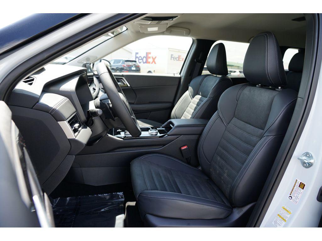 new 2025 Mitsubishi Outlander car, priced at $35,669