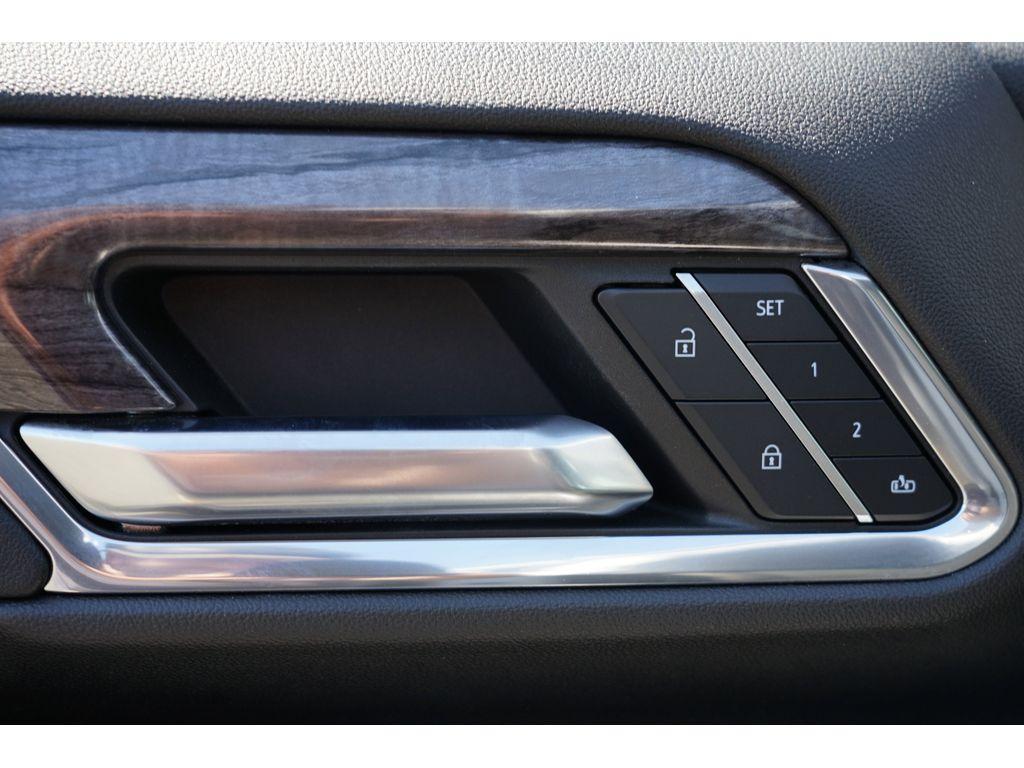 used 2023 Chevrolet Silverado 1500 car, priced at $48,999