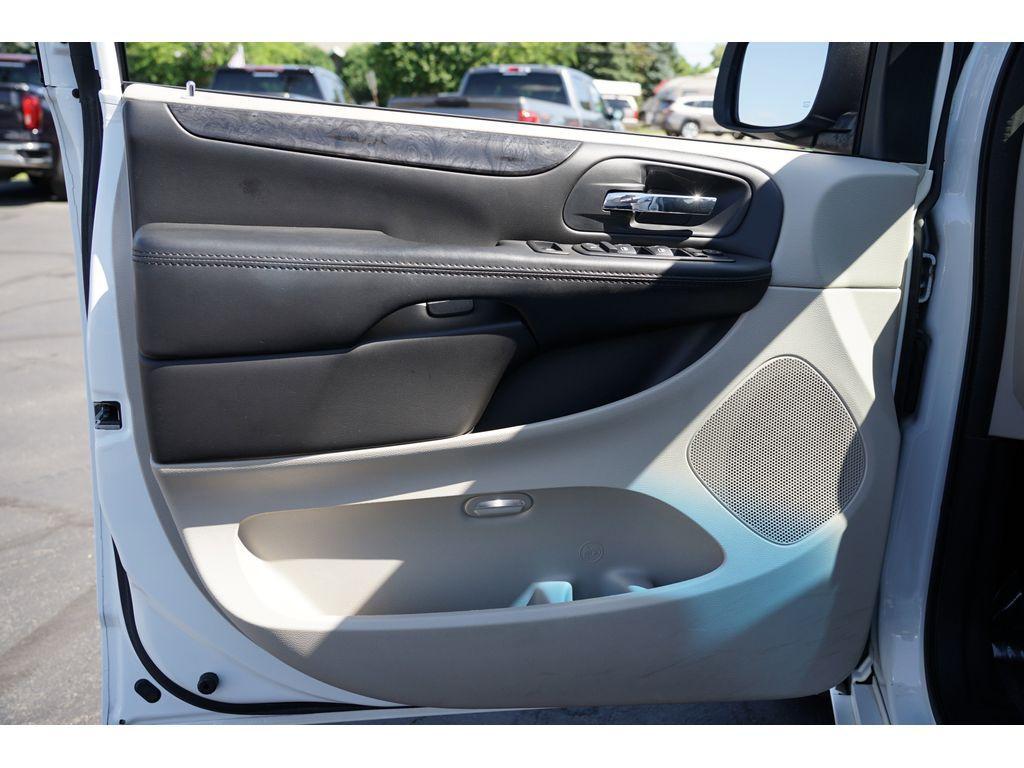used 2014 Dodge Grand Caravan car, priced at $14,999