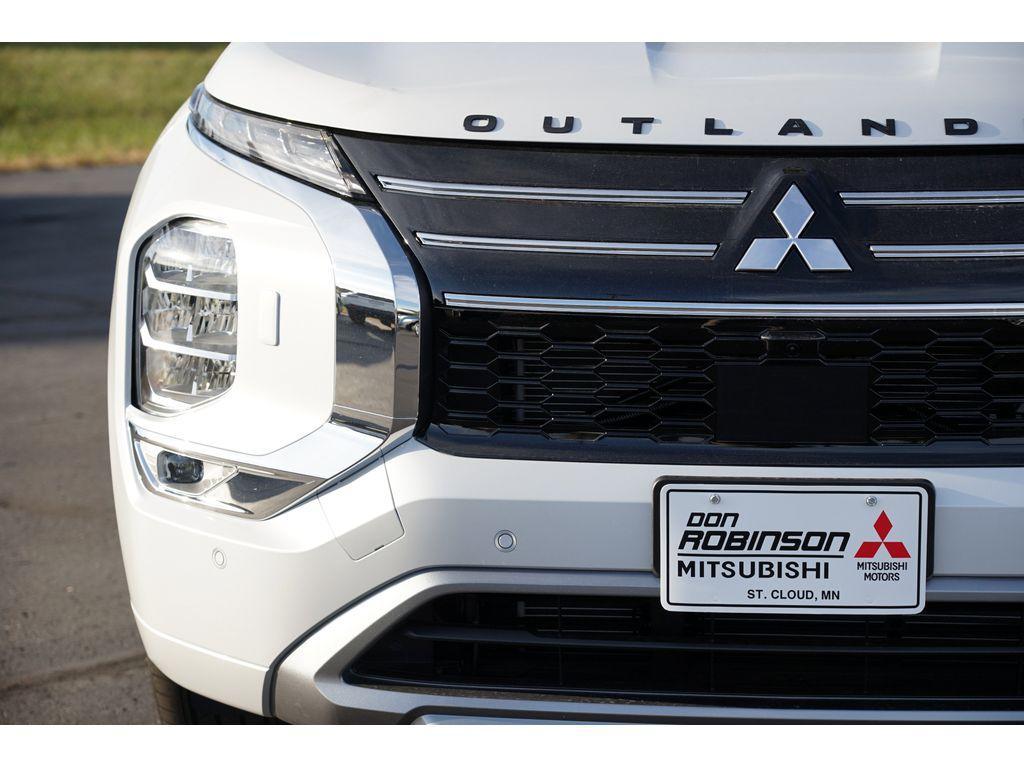 new 2025 Mitsubishi Outlander car, priced at $41,127