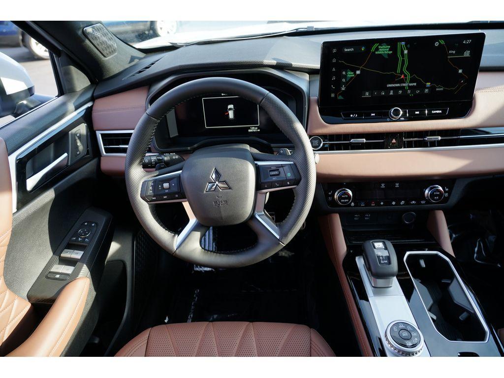 new 2025 Mitsubishi Outlander car, priced at $41,127