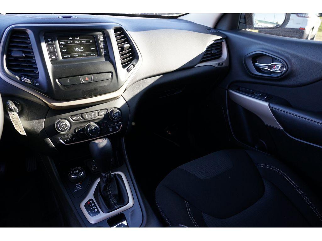 used 2017 Jeep Cherokee car, priced at $12,999