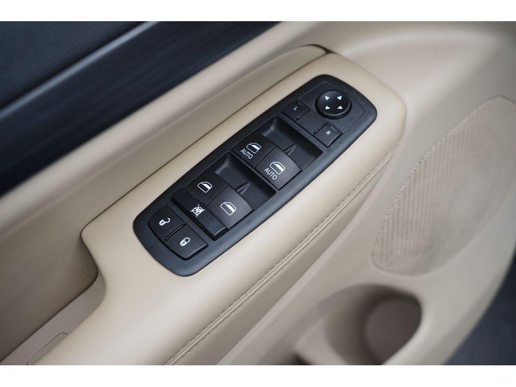 used 2020 Jeep Grand Cherokee car, priced at $20,999