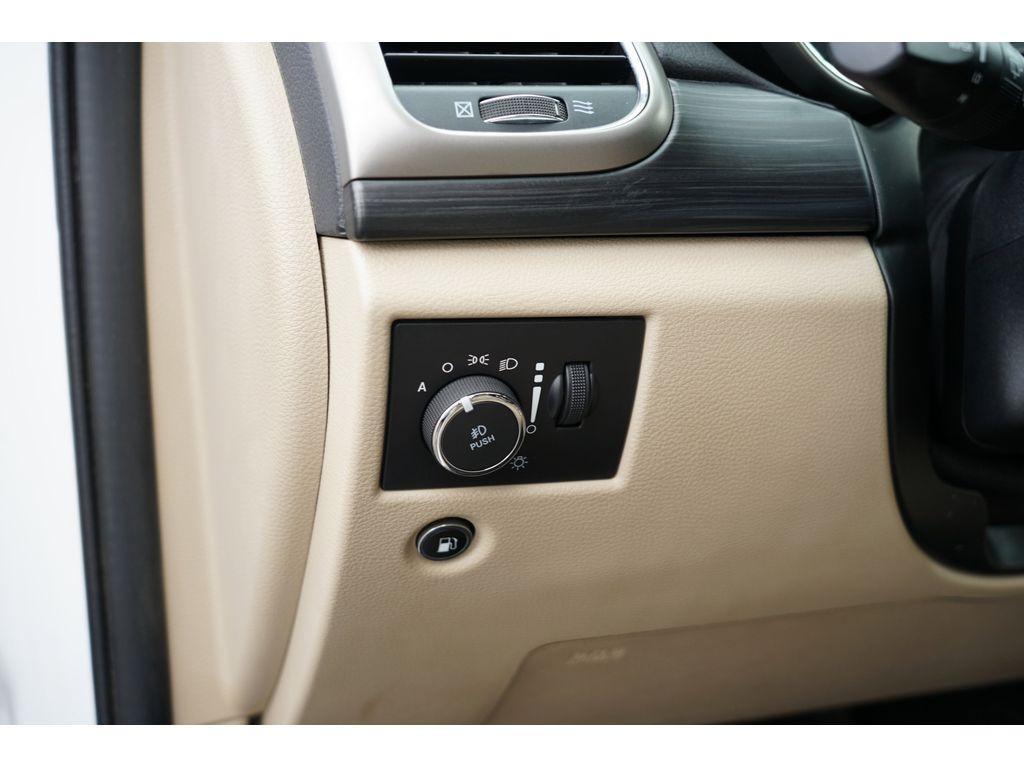 used 2020 Jeep Grand Cherokee car, priced at $20,999