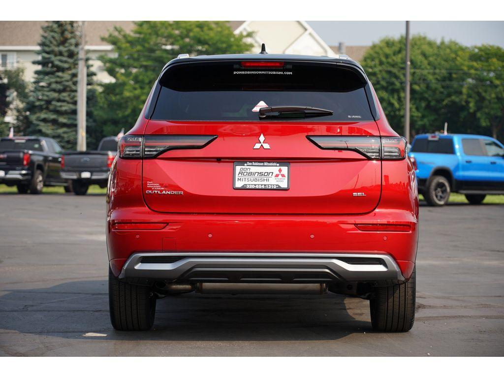 new 2025 Mitsubishi Outlander car