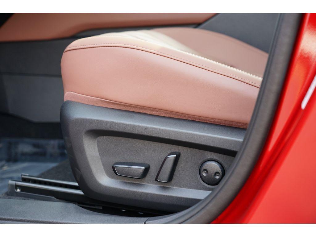 new 2025 Mitsubishi Outlander car