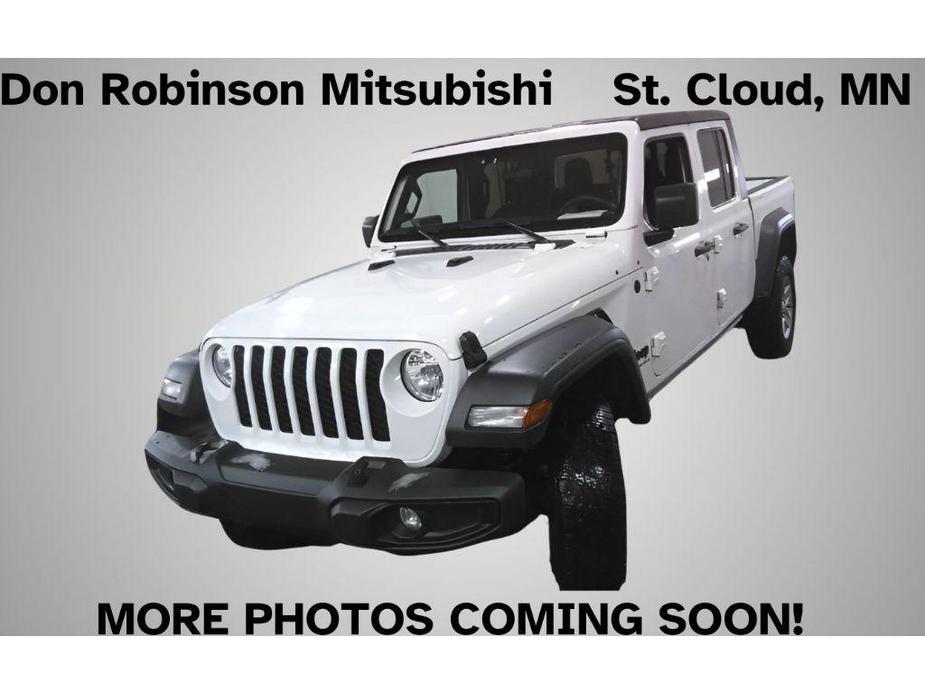 used 2023 Jeep Gladiator car