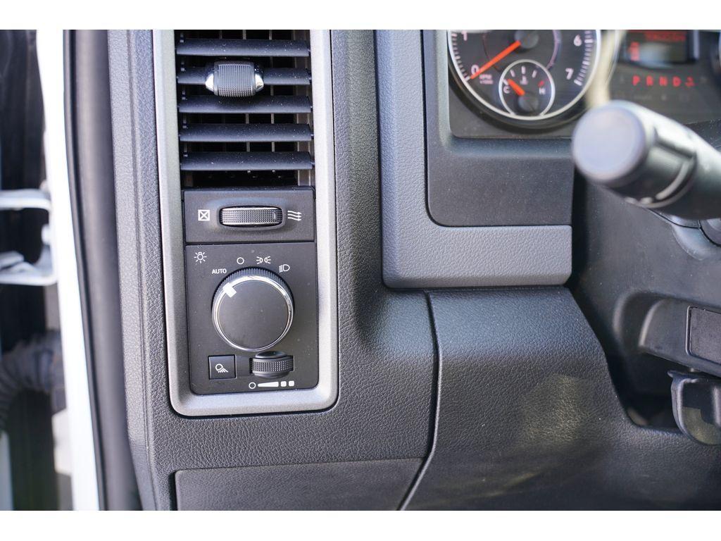 used 2020 Ram 1500 Classic car, priced at $19,999