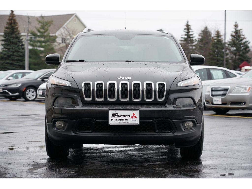 used 2015 Jeep Cherokee car, priced at $10,999