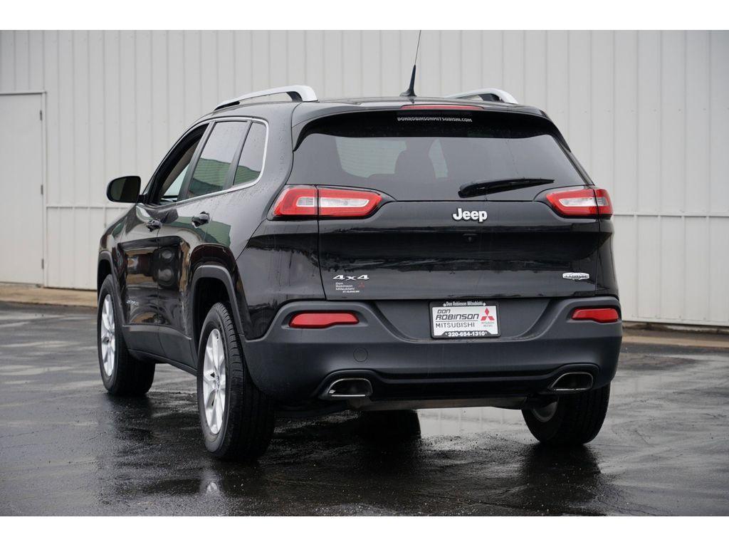 used 2015 Jeep Cherokee car, priced at $10,999