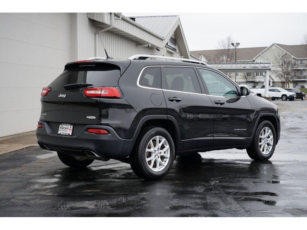 used 2015 Jeep Cherokee car, priced at $10,999