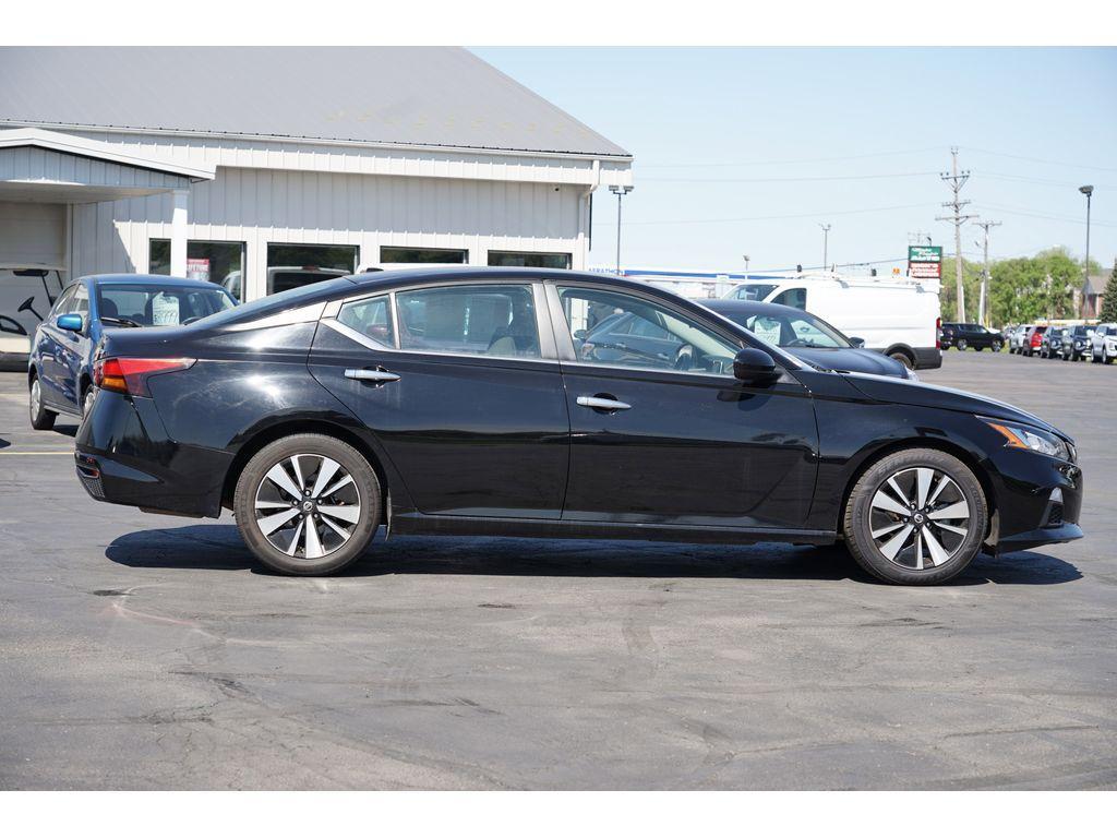 used 2022 Nissan Altima car, priced at $17,999