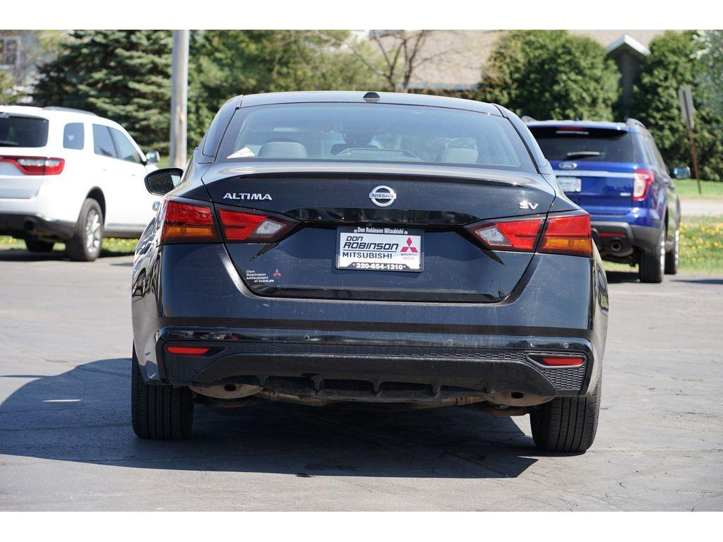 used 2022 Nissan Altima car, priced at $17,999