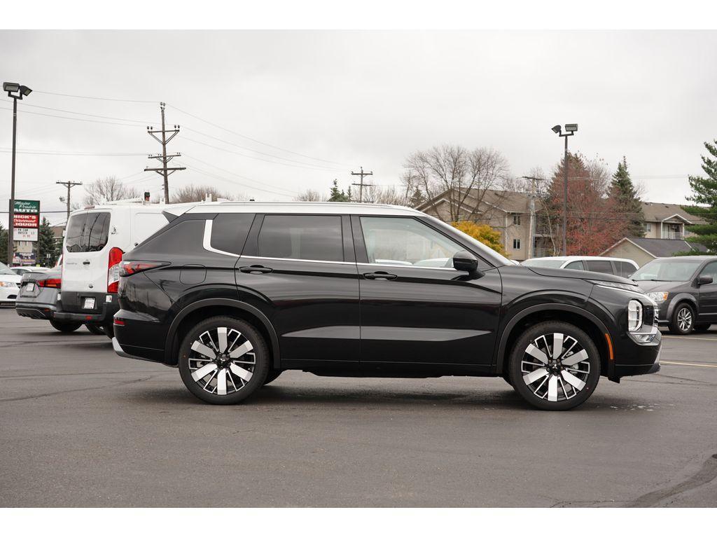 new 2025 Mitsubishi Outlander car, priced at $43,578
