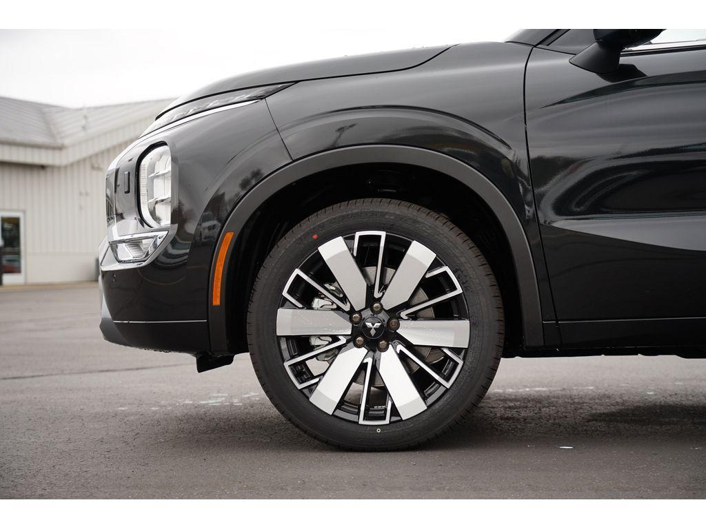 new 2025 Mitsubishi Outlander car, priced at $43,578