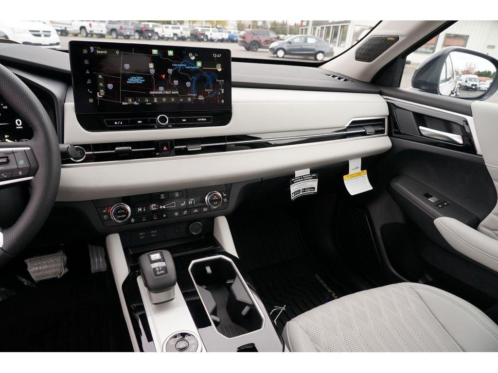 new 2025 Mitsubishi Outlander car, priced at $43,578