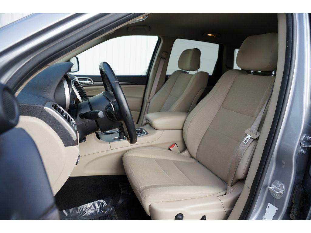 used 2015 Jeep Grand Cherokee car, priced at $16,999