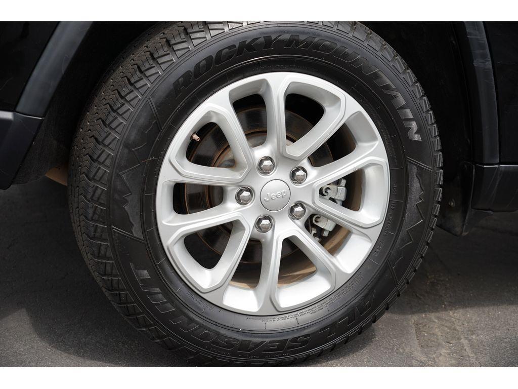 used 2021 Jeep Grand Cherokee car, priced at $21,999