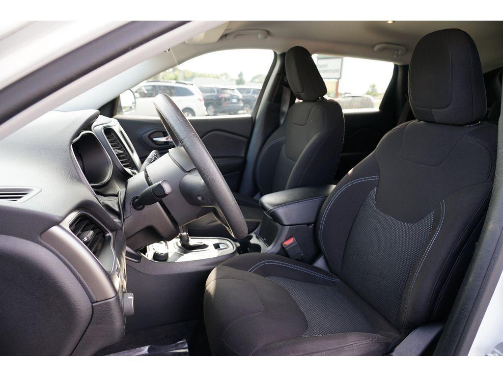 used 2020 Jeep Cherokee car, priced at $17,999