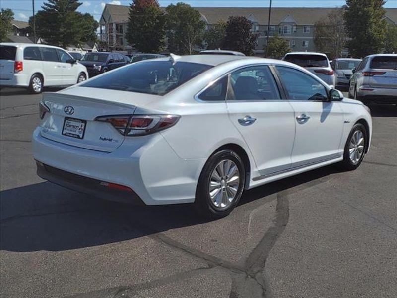 used 2016 Hyundai Sonata Hybrid car, priced at $13,699