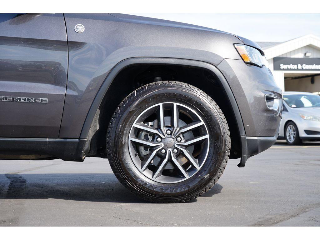 used 2019 Jeep Grand Cherokee car, priced at $18,999