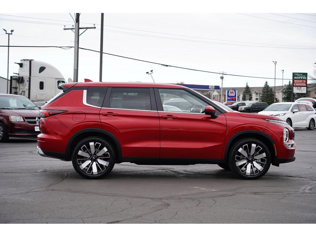 new 2025 Mitsubishi Outlander car, priced at $36,712