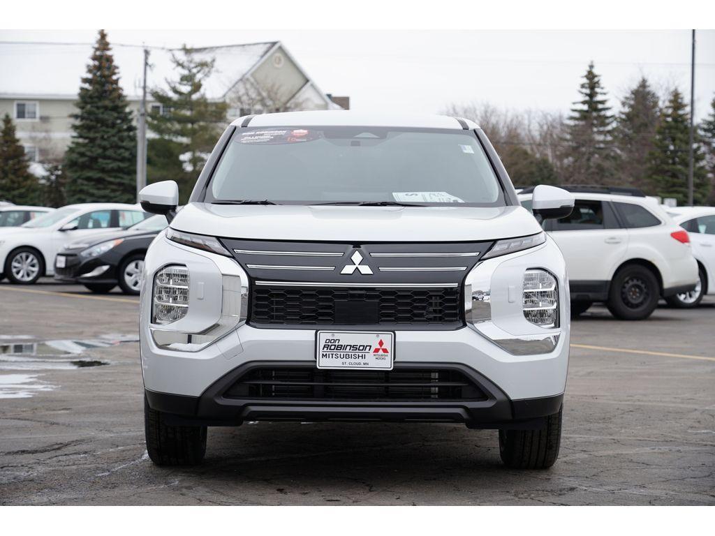new 2025 Mitsubishi Outlander car, priced at $32,242