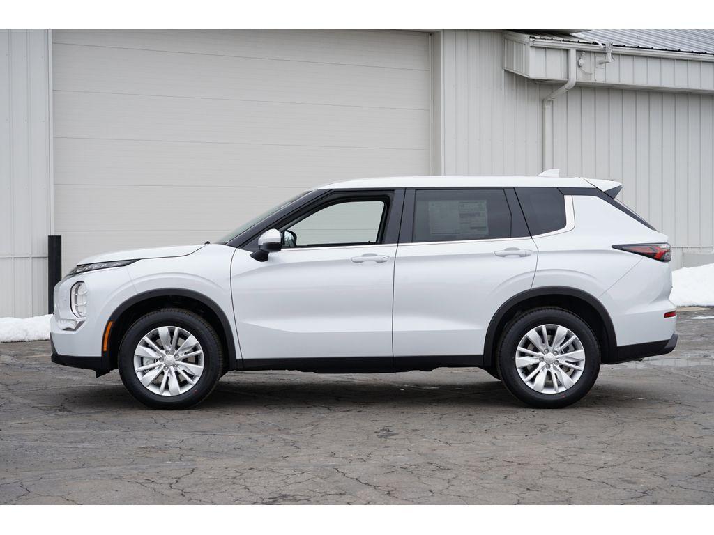new 2025 Mitsubishi Outlander car, priced at $32,242