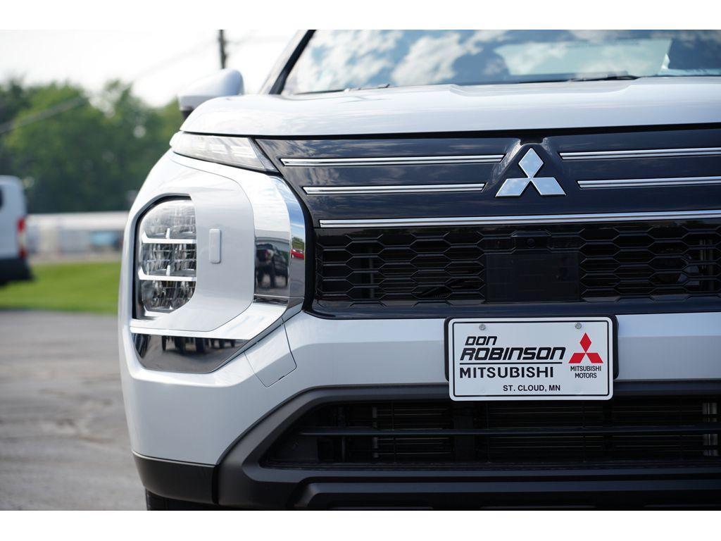 new 2025 Mitsubishi Outlander car, priced at $32,242