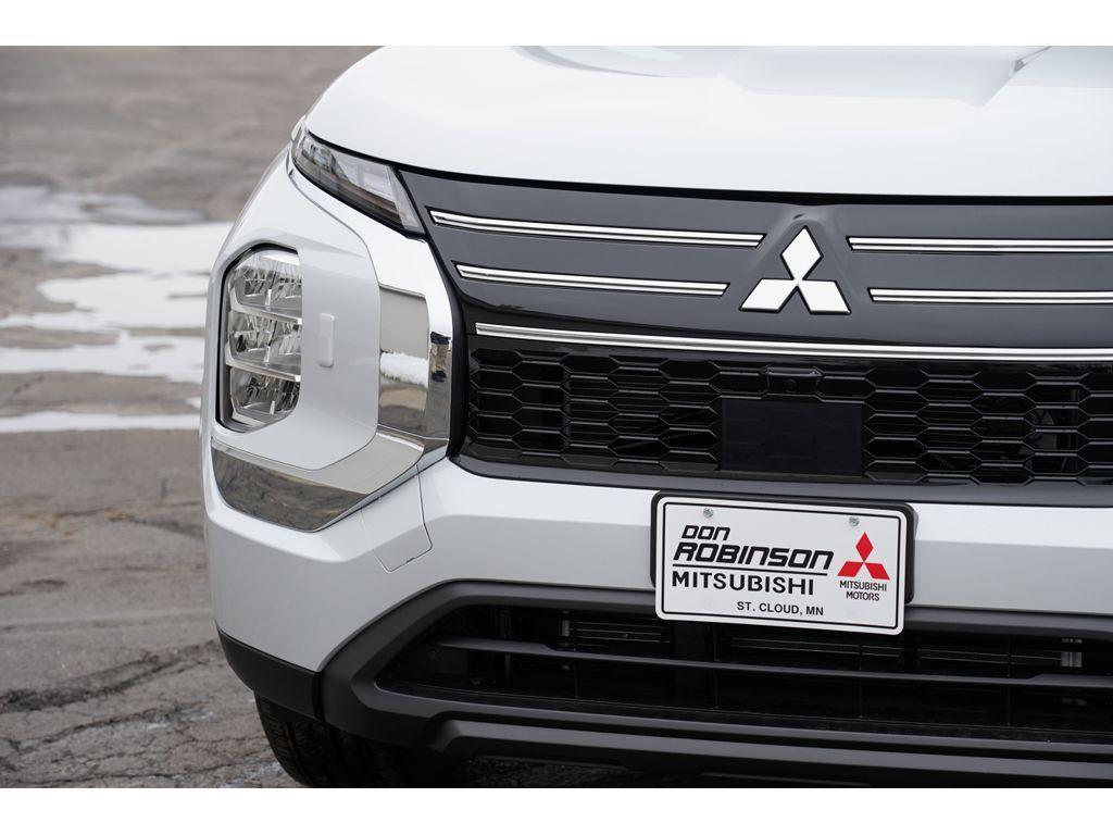 new 2025 Mitsubishi Outlander car, priced at $32,242