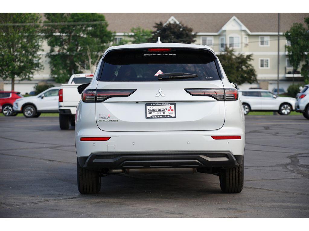 new 2025 Mitsubishi Outlander car, priced at $32,242