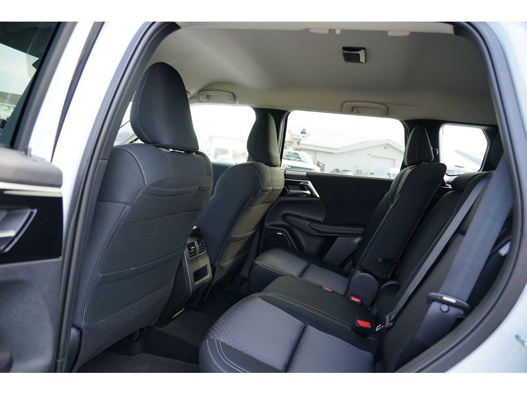 new 2025 Mitsubishi Outlander car, priced at $32,242