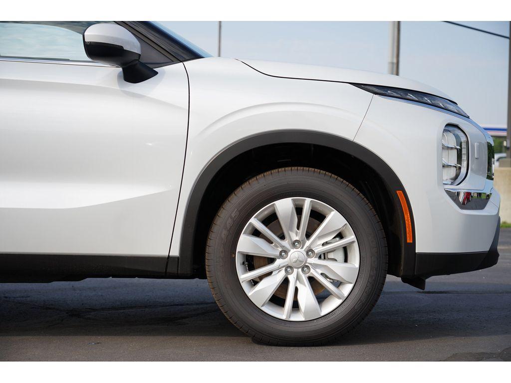 new 2025 Mitsubishi Outlander car, priced at $32,242