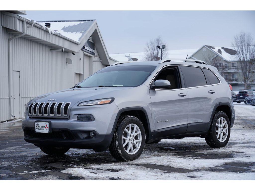 used 2016 Jeep Cherokee car, priced at $10,499