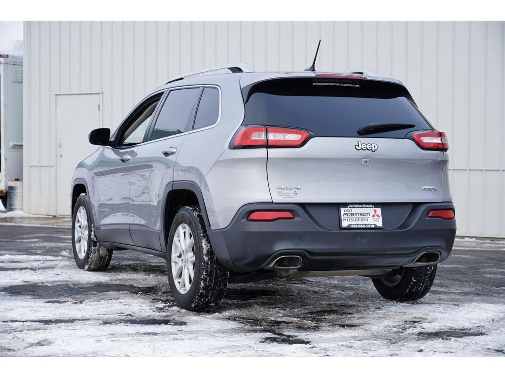 used 2016 Jeep Cherokee car, priced at $10,499