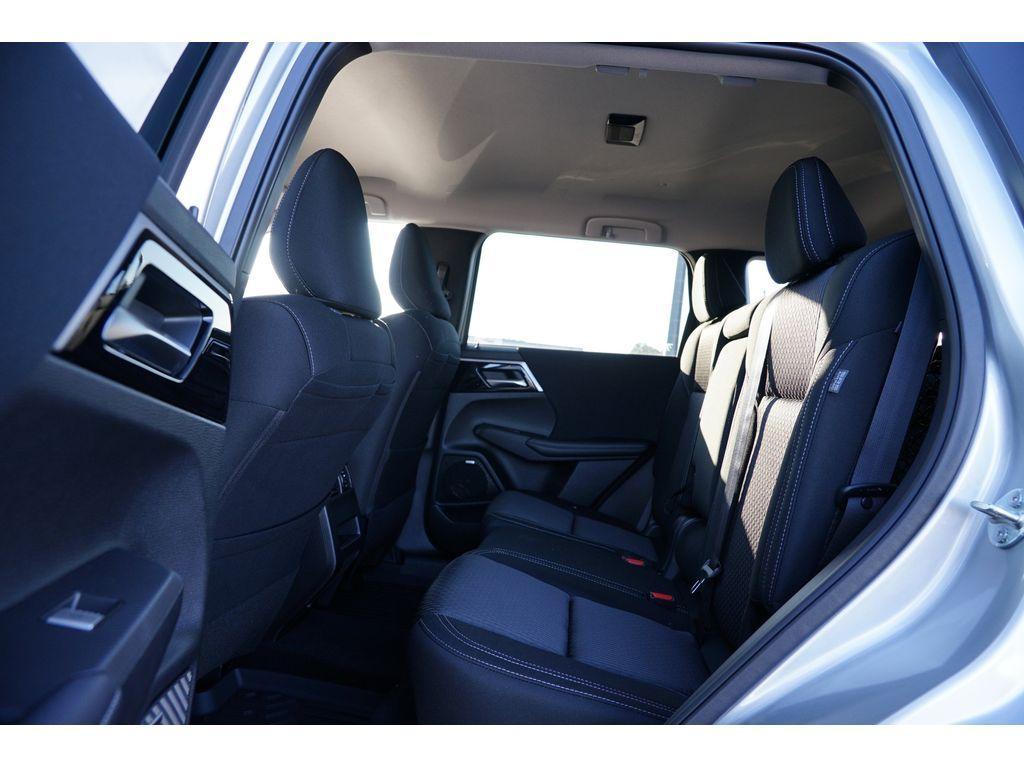 new 2025 Mitsubishi Outlander car, priced at $30,112