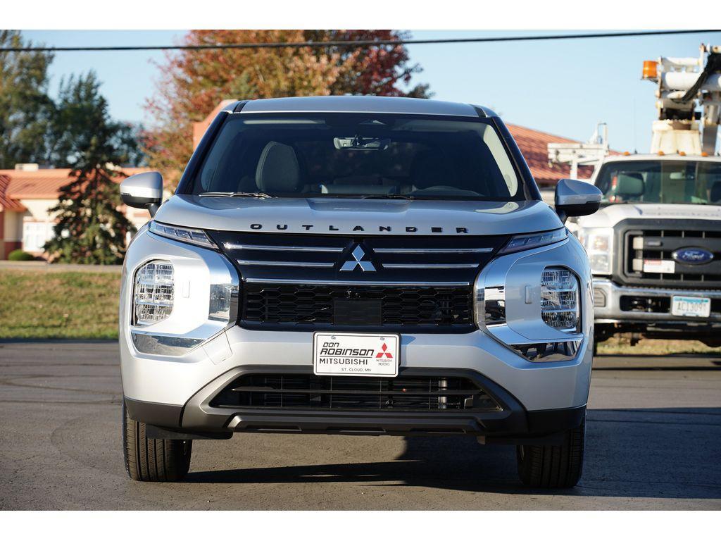 new 2025 Mitsubishi Outlander car, priced at $30,112
