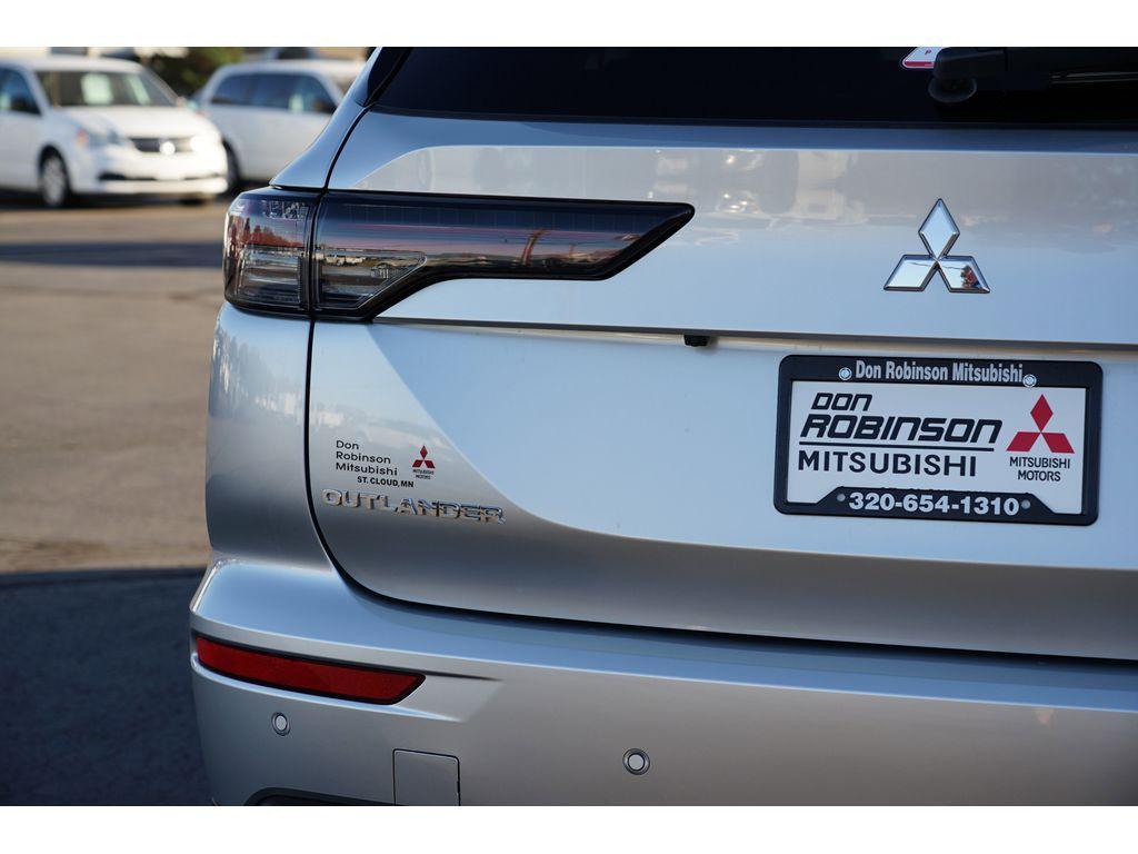 new 2025 Mitsubishi Outlander car, priced at $30,112