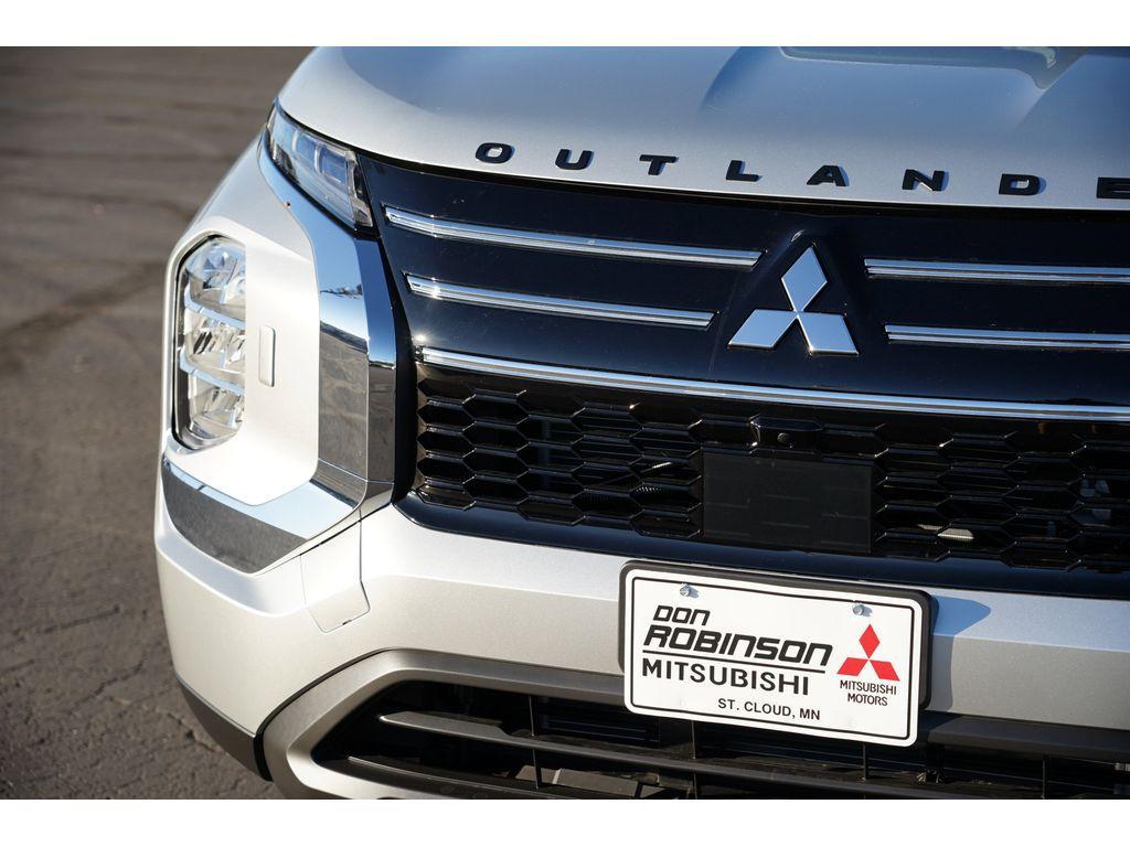 new 2025 Mitsubishi Outlander car, priced at $30,112