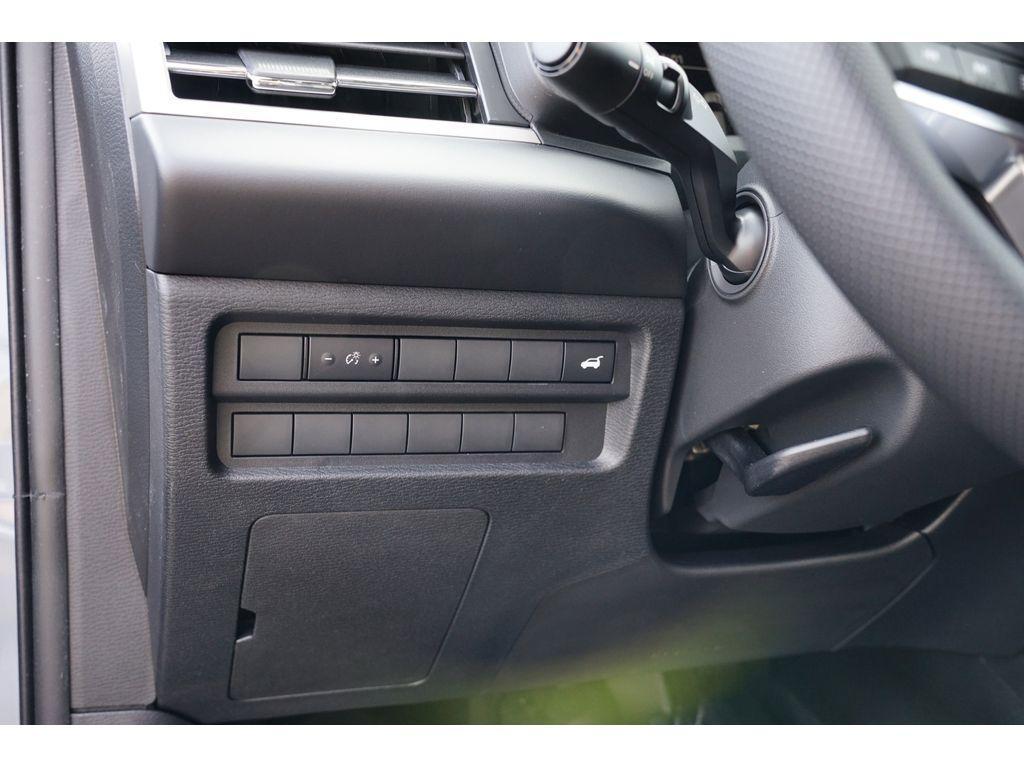 new 2025 Mitsubishi Outlander car