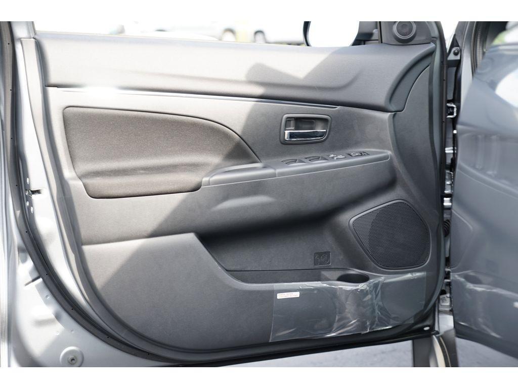 new 2025 Mitsubishi Outlander Sport car