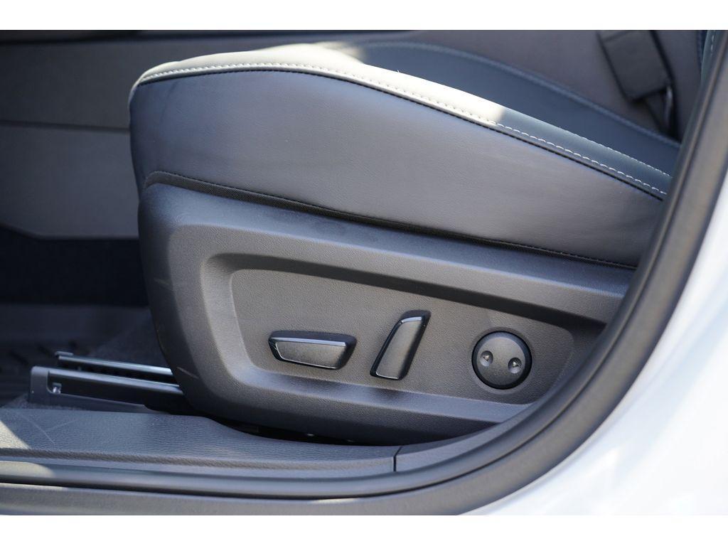 new 2025 Mitsubishi Outlander car, priced at $38,517