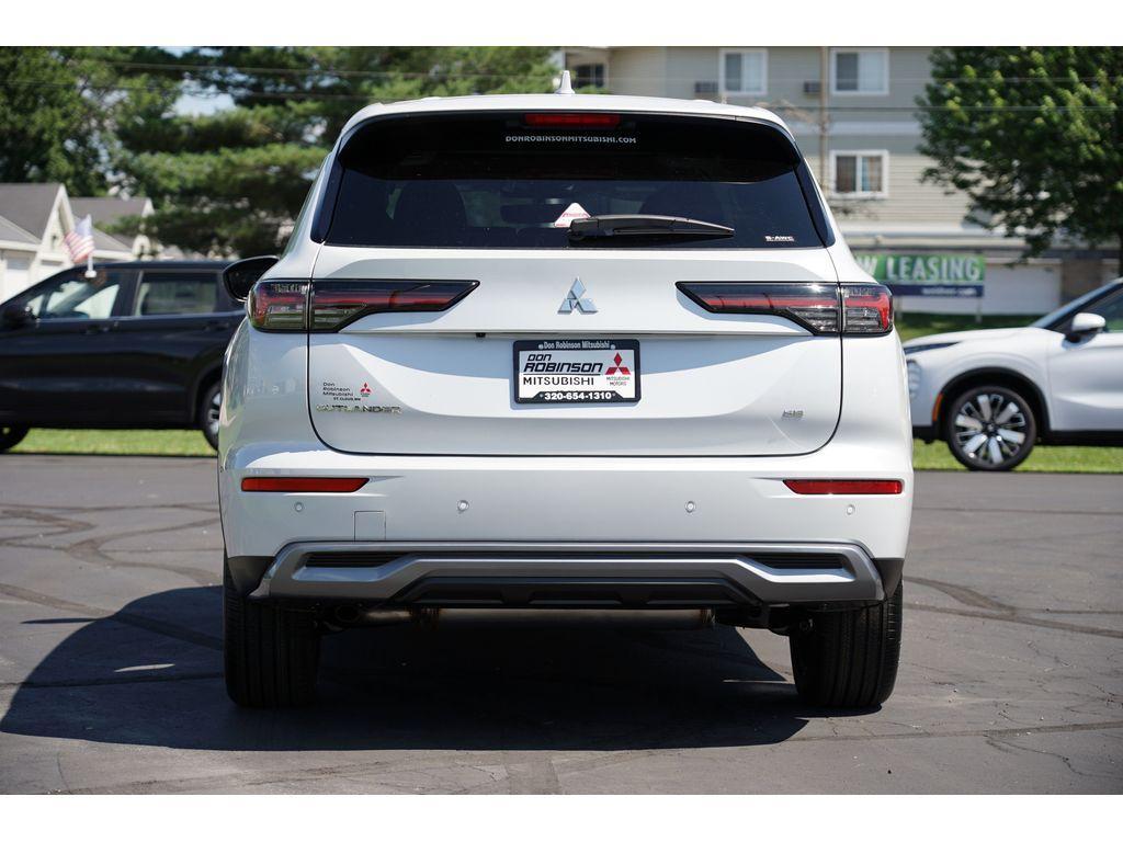 new 2025 Mitsubishi Outlander car, priced at $38,517