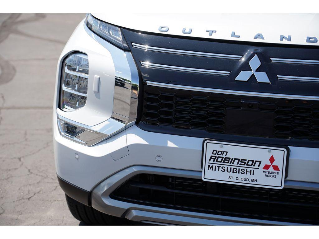 new 2025 Mitsubishi Outlander car, priced at $38,517