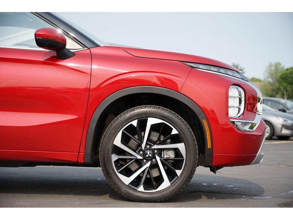 used 2024 Mitsubishi Outlander car, priced at $32,499
